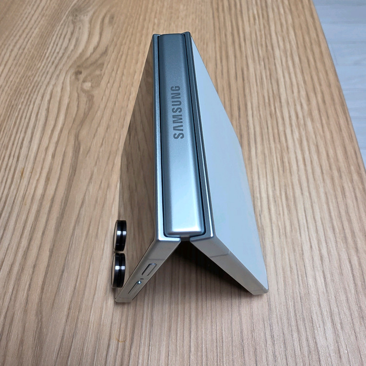 갤럭시Z 플립7 자급제 스페셜 컬러(민트) 512GB 풀박스 (상태 A급) 이미지