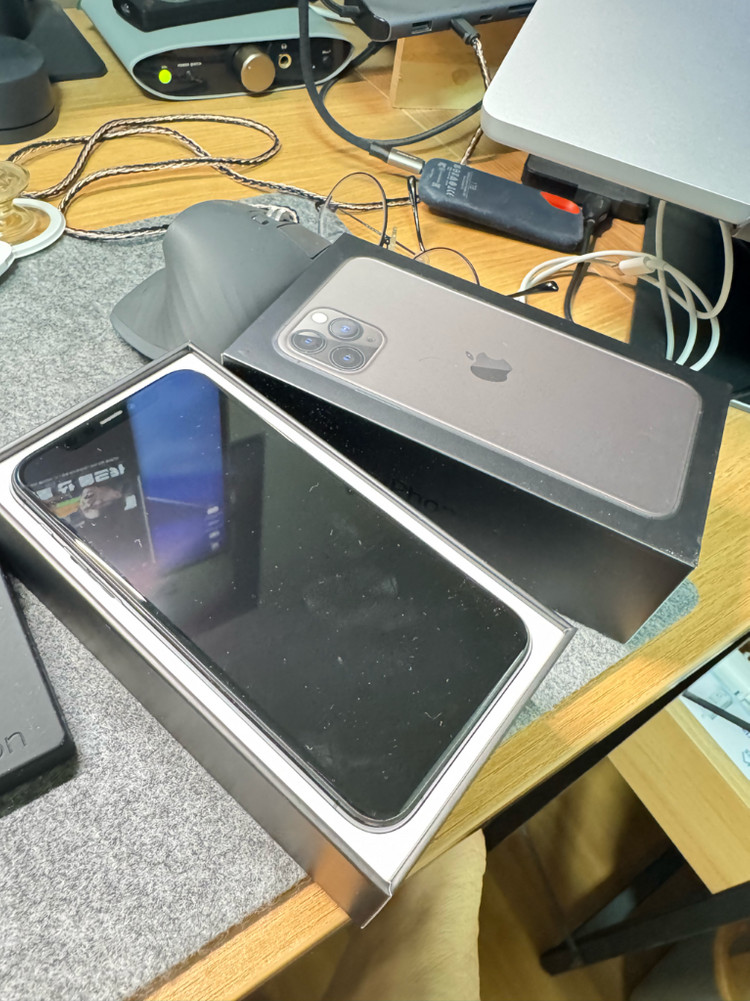 아이폰 11 프로 256gb 이미지