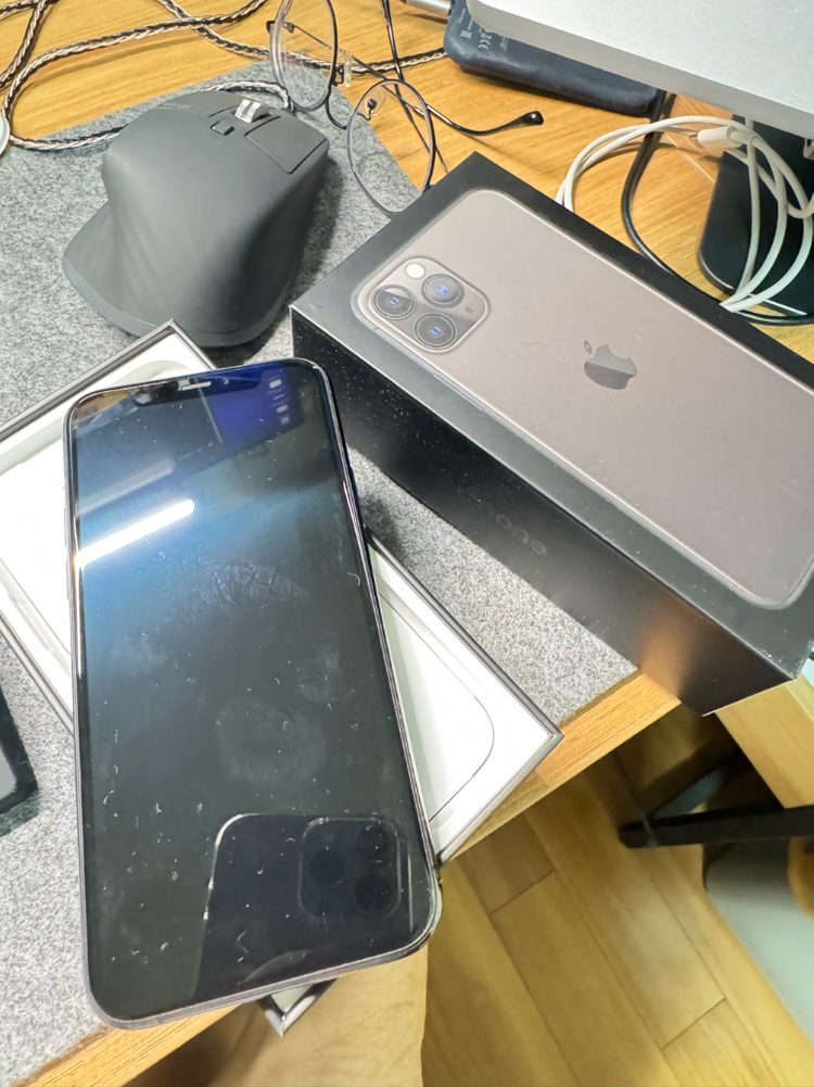 아이폰 11 프로 256gb 이미지