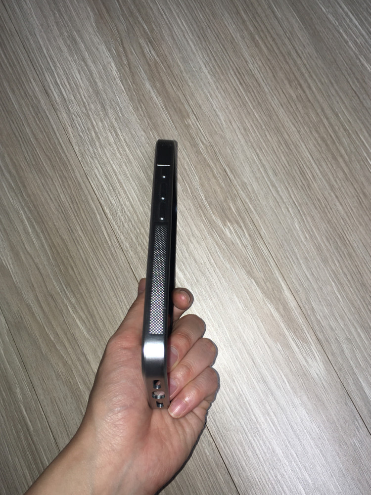 아이폰16프로 맥세이프 케이스 이미지