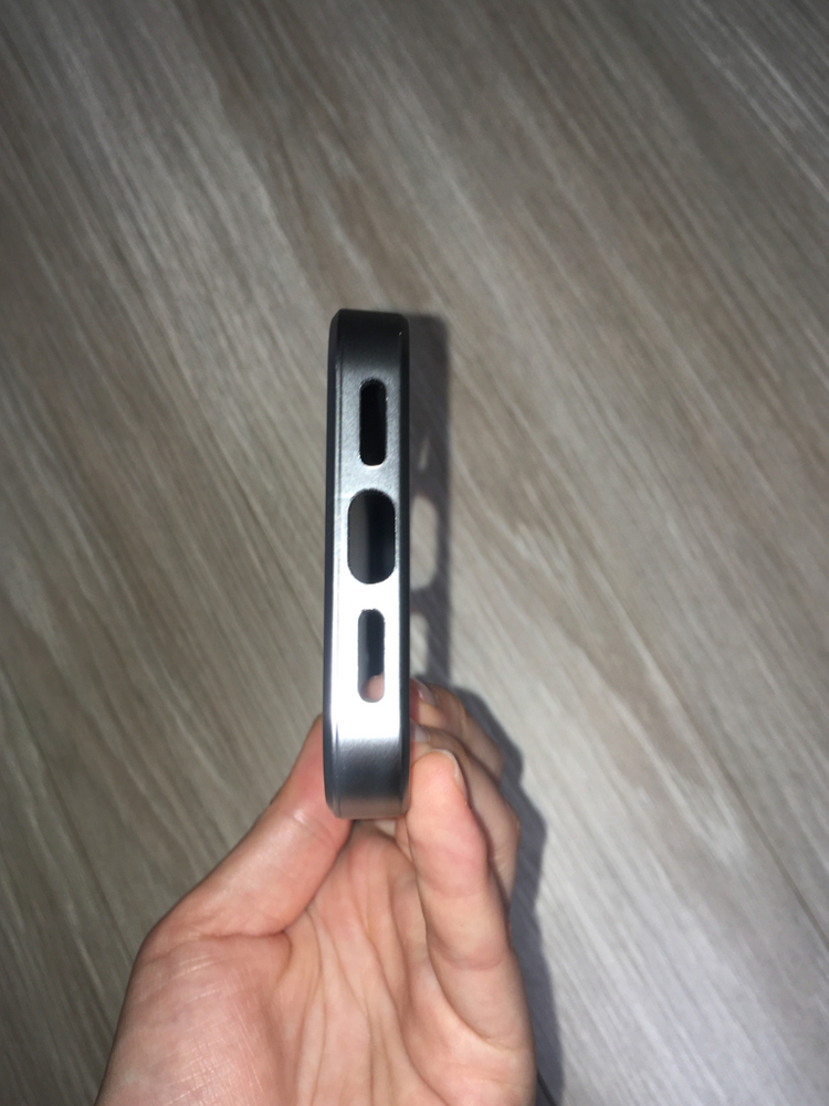 아이폰16프로 맥세이프 케이스 이미지