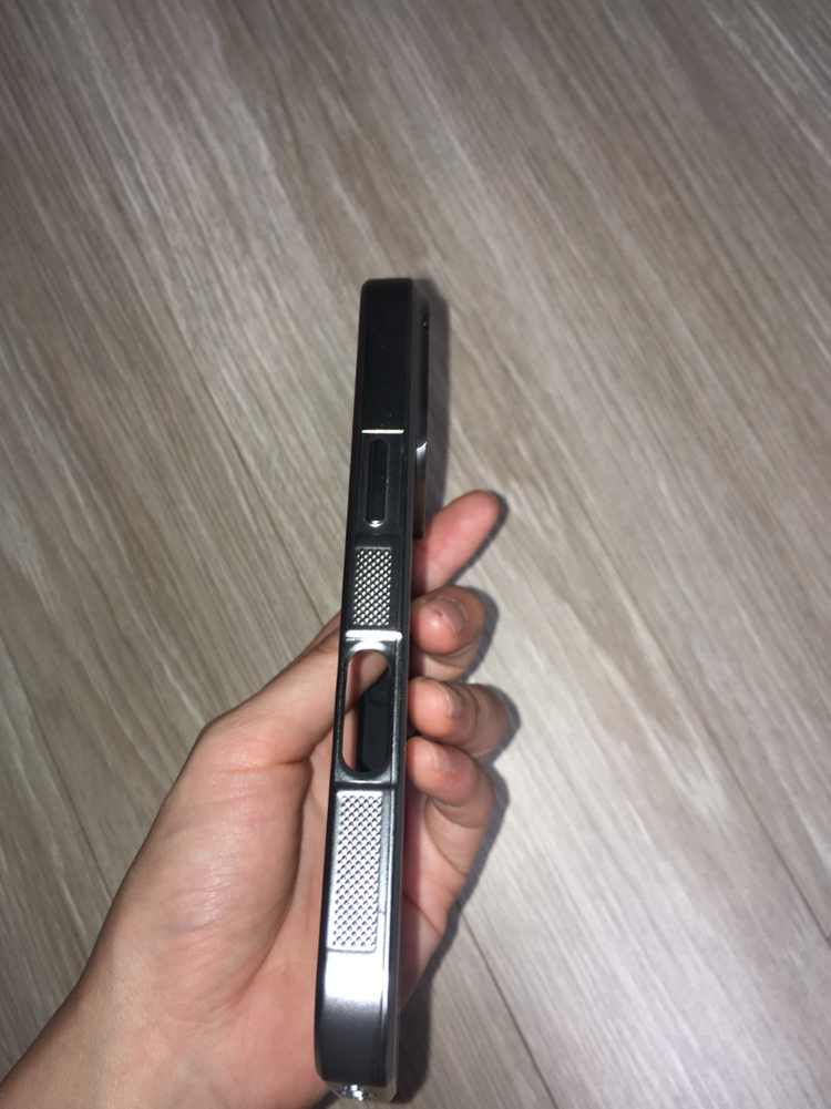 아이폰16프로 맥세이프 케이스 이미지