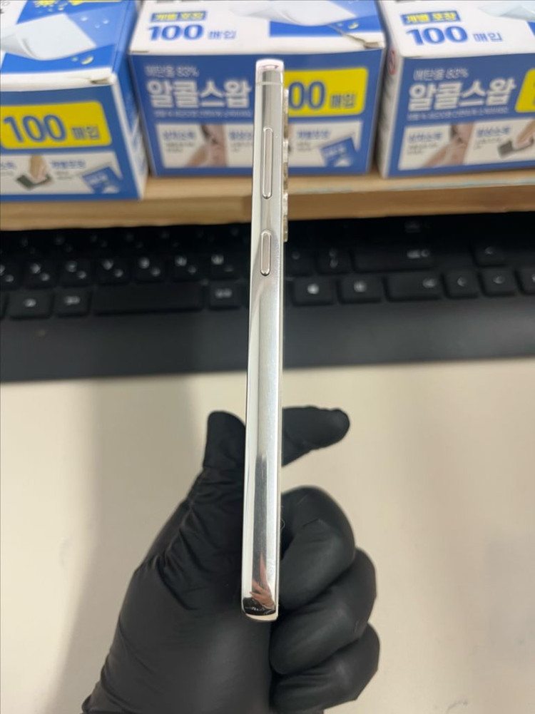 갤럭시S23 256G 크림 B급! 이미지