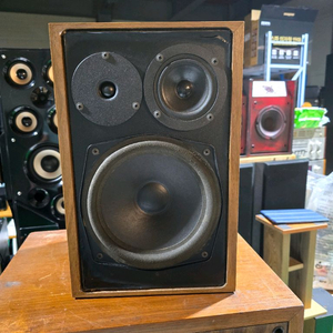 독일 MAGNAT MONITOR A 북쉘프 스피커 이미지