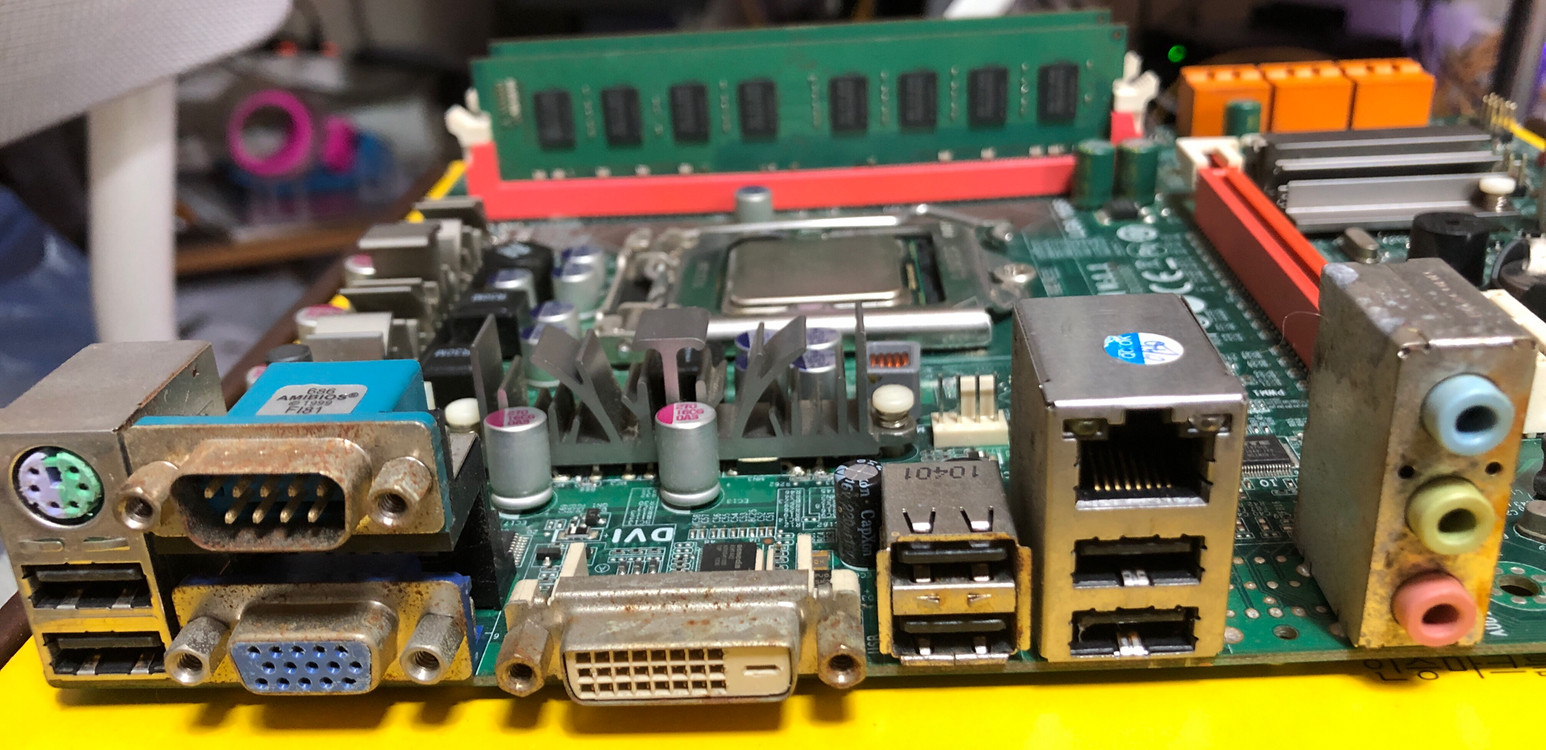 부품용 ECS H55H-M 메인보드 LGA1156 이미지