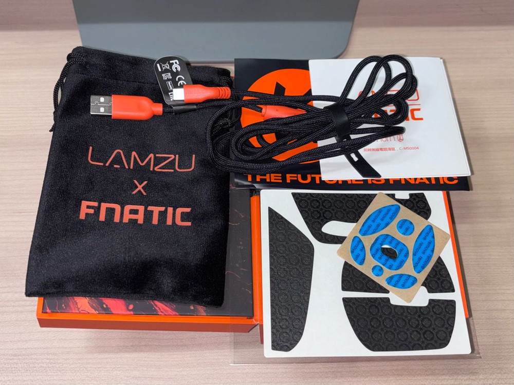 프나틱기어 x LAMZU 람주 Thorn 4K 마우스 이미지