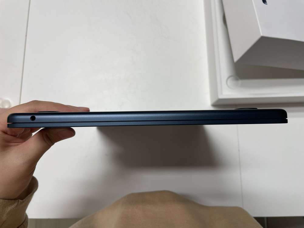 맥북 에어 13.6인치 M2 8GB 256GB 미드나이트 이미지