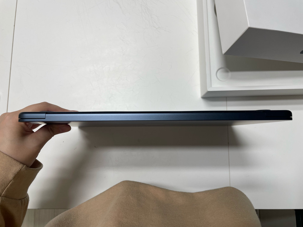 맥북 에어 13.6인치 M2 8GB 256GB 미드나이트 이미지