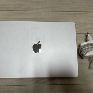 맥북 에어 13.6 M2 8GB 256GB 실버 이미지