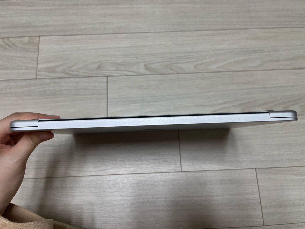 맥북 에어 13.6 M2 8GB 256GB 실버 이미지