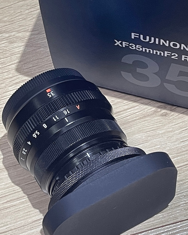 XF 35mm F2 R WR 렌즈 이미지