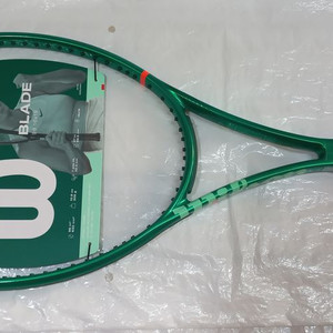 테니스라켓 윌슨 2026 블레이드 v10 98 (305g/오픈) 이미지