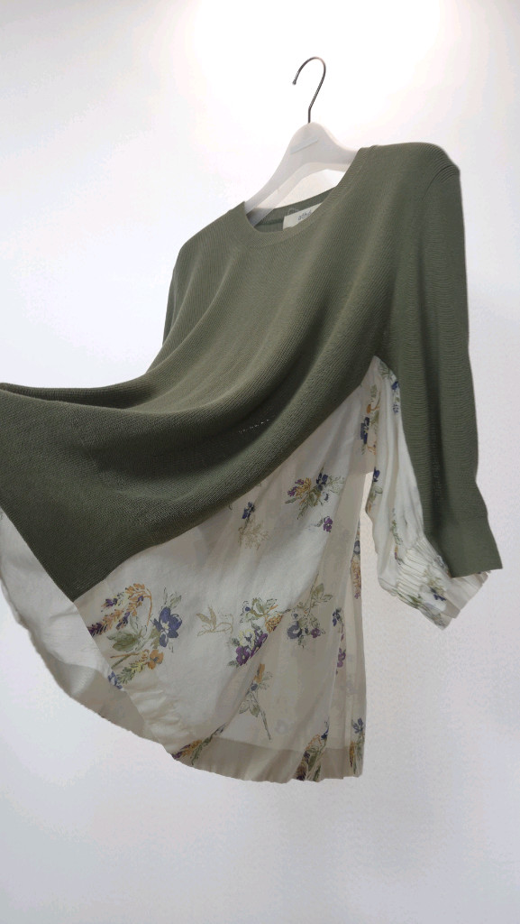 아떼 바네사브루노 실크 블랜딩 플라워 니트 블라우스 F 이미지