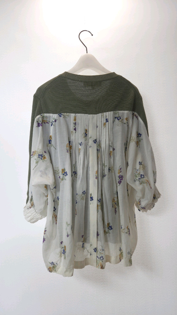 아떼 바네사브루노 실크 블랜딩 플라워 니트 블라우스 F 이미지