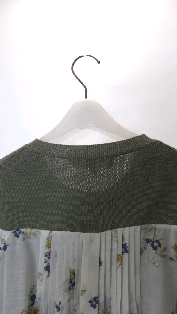 아떼 바네사브루노 실크 블랜딩 플라워 니트 블라우스 F 이미지