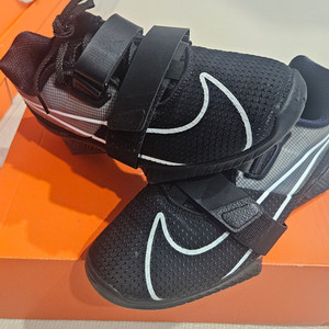 로말레오4 역도화 250 1개 이미지