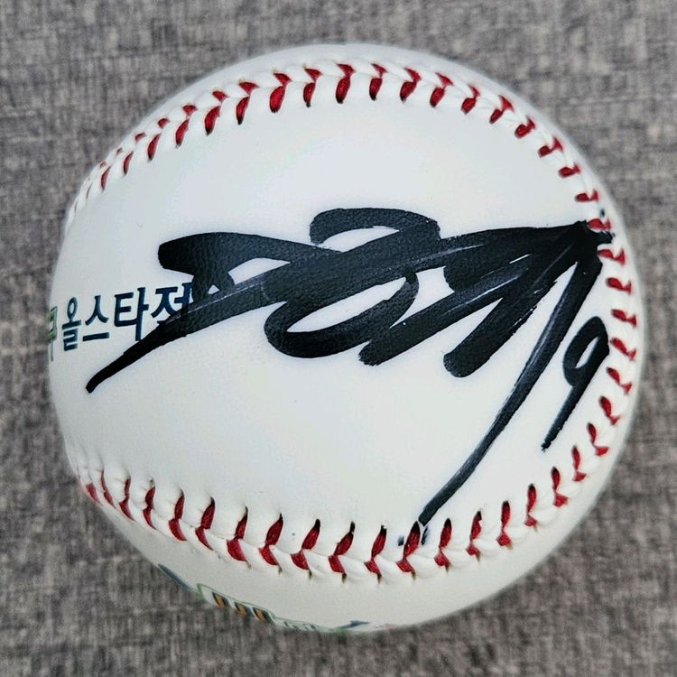 2011년 KBO 올스타전 기념구(이병규 싸인볼), 야구공 이미지