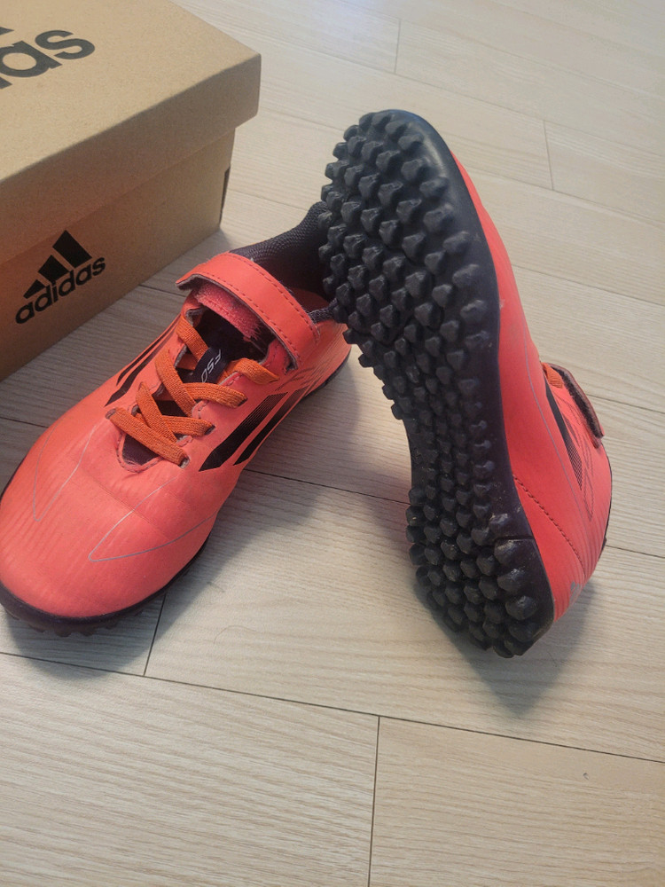 아디다스 F50 키즈 축구화 185 사이즈 이미지