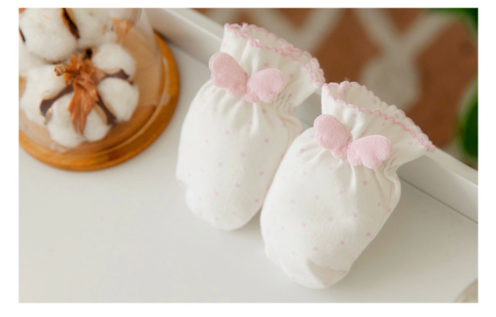 배냇 저고리 보넷 손싸개 발싸개 세트 + 프라하우스 손목보호대 + 임산부팬티 +아기양말 해피프린스 프라하우스 블루독 이미지