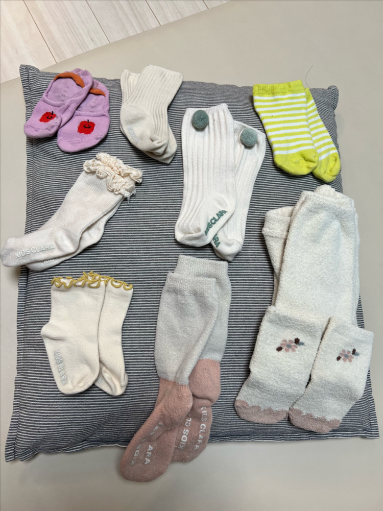 배냇 저고리 보넷 손싸개 발싸개 세트 + 프라하우스 손목보호대 + 임산부팬티 +아기양말 해피프린스 프라하우스 블루독 이미지