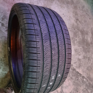 295 30 21 1짝 굿이어 이글 스포츠 올시즌 중고 타이어 이미지