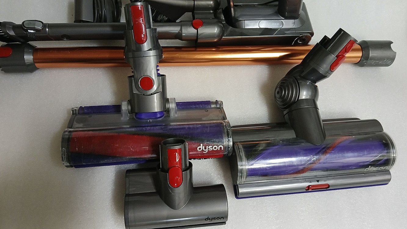 다이슨 V10 풀세트 (부분품 판매가능) 이미지