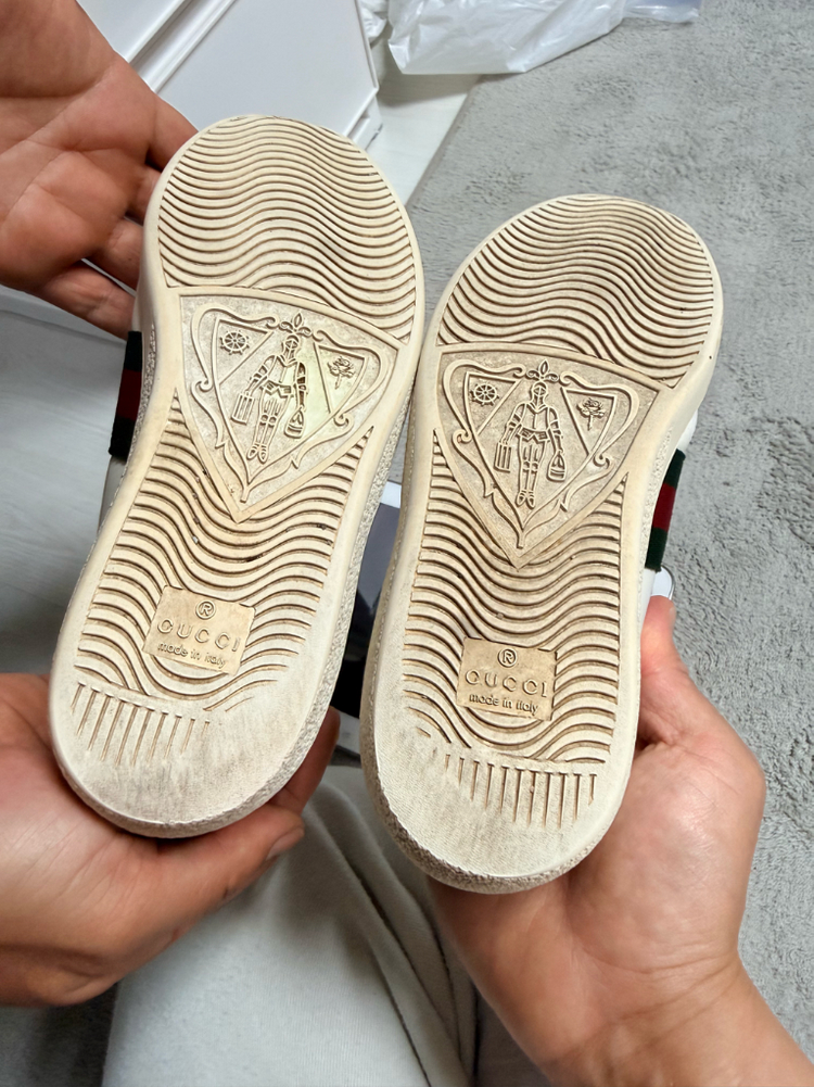 구찌 스니커즈 팝니다 사이즈36 이미지