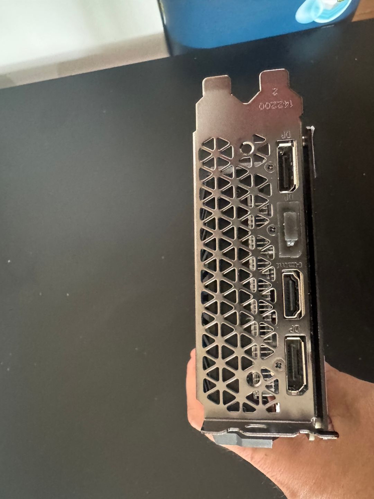이엠텍 지포스 RTX 4060 MIRACLE BLACK D6 8GB (부산) 이미지