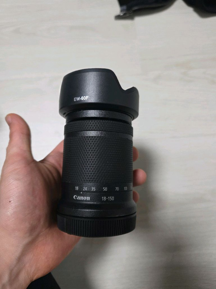 캐논r7+rf18-150 이미지