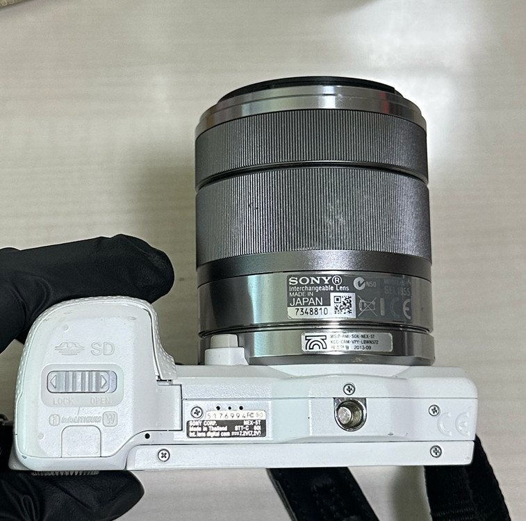 소니 NEX-5T 화이트 미러리스 카메라 이미지