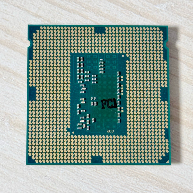 인텔 i7 4770 CPU 이미지