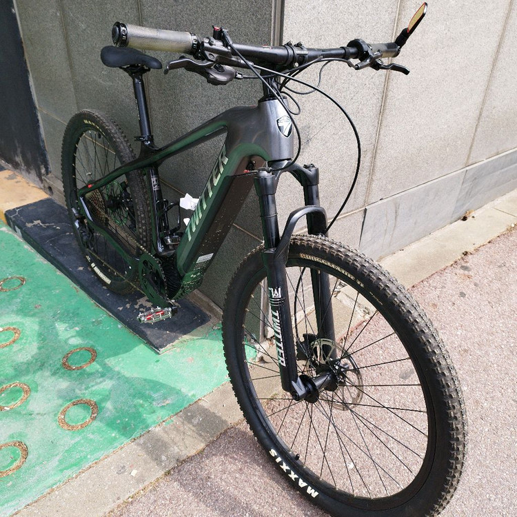 트위터 EM8 카본 전기자전거 이미지