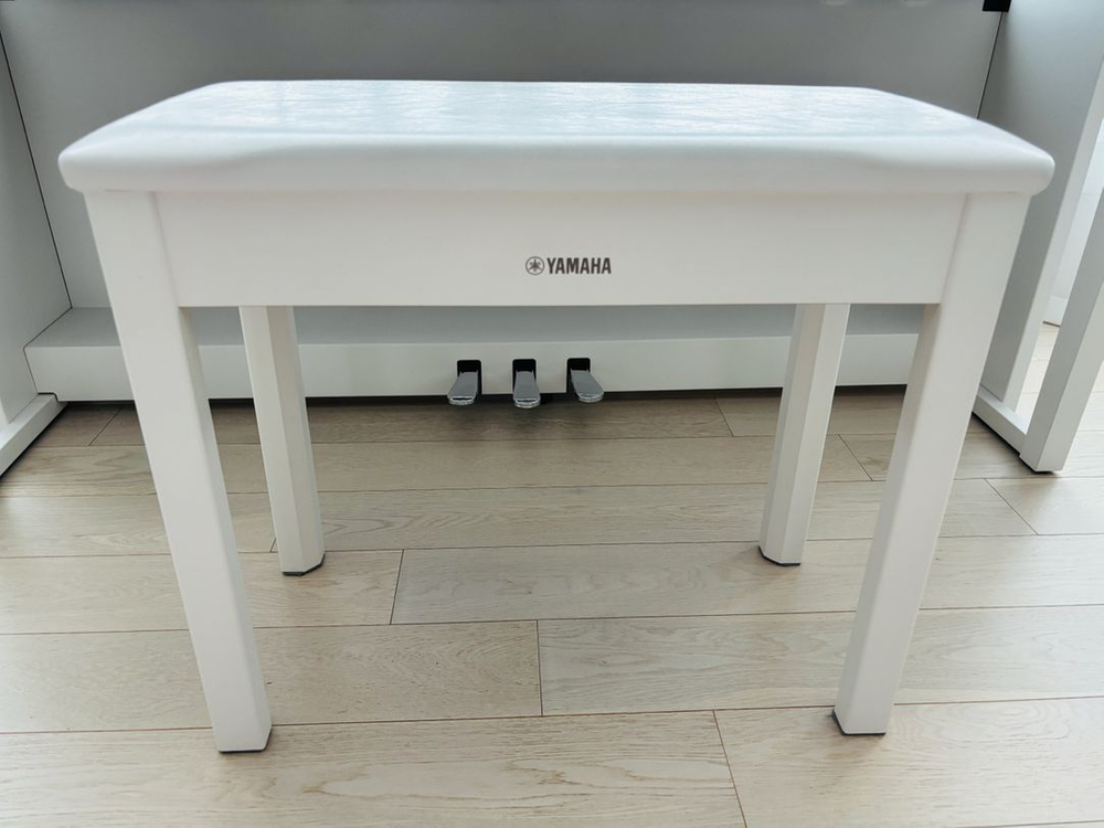 야마하 CLP-735 화이트 디지털 피아노 이미지