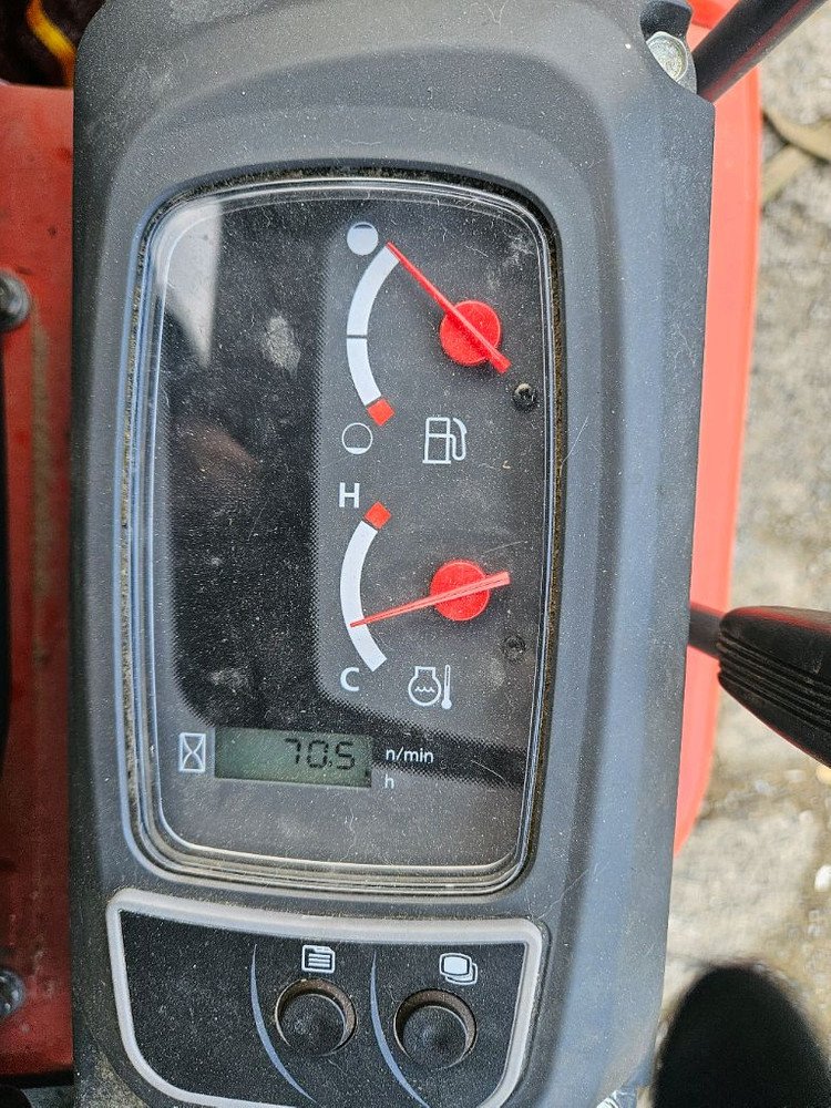 구보다u17s미니굴삭기 이미지