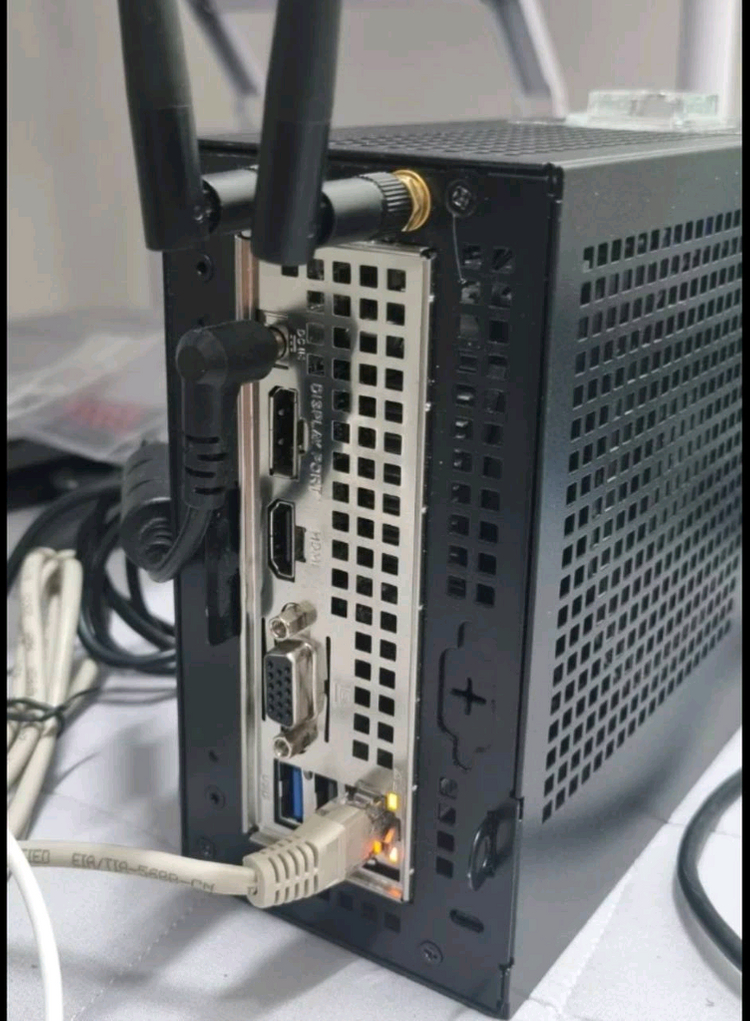 데스크미니 X300 미니 PC (AMD Ryzen 5 5600G) 이미지