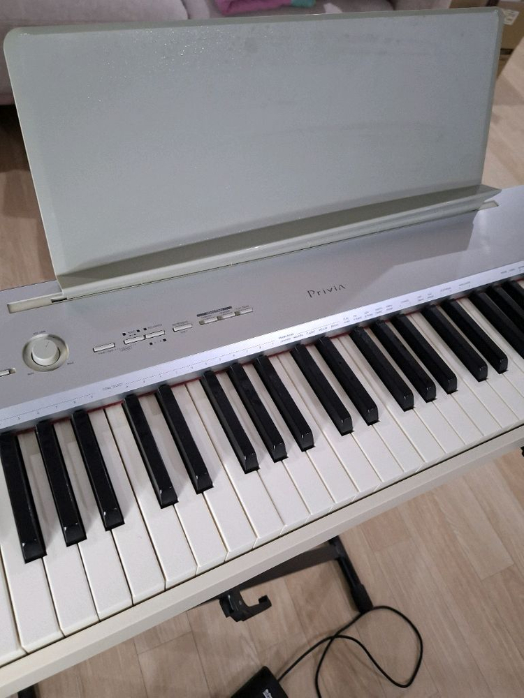 디지털피아노 이미지