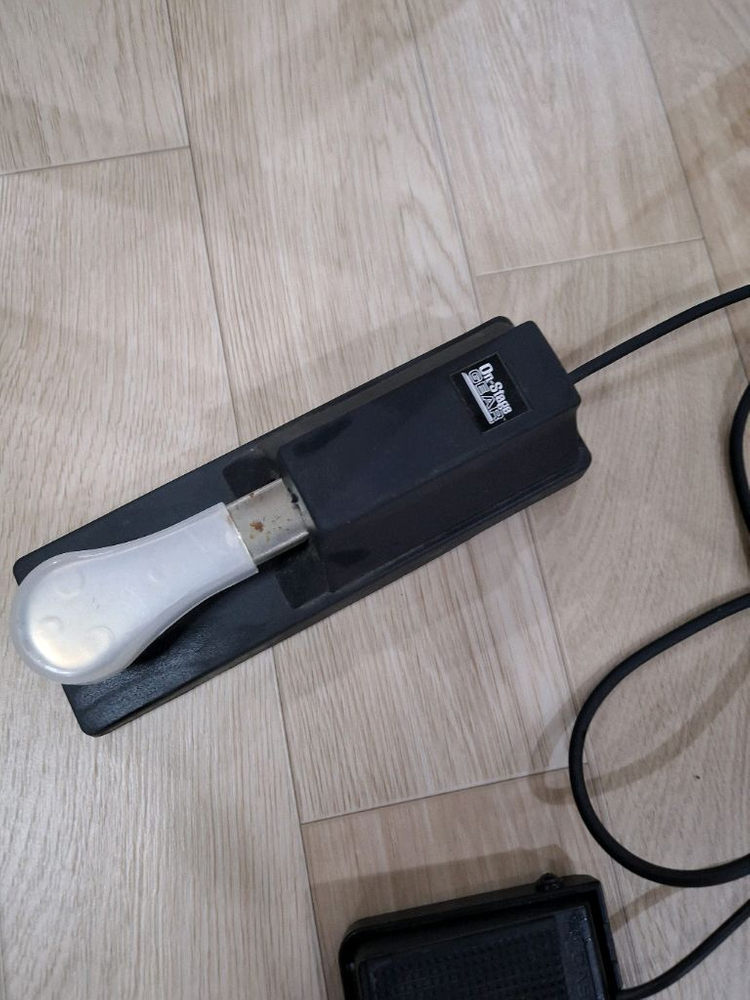 디지털피아노 이미지