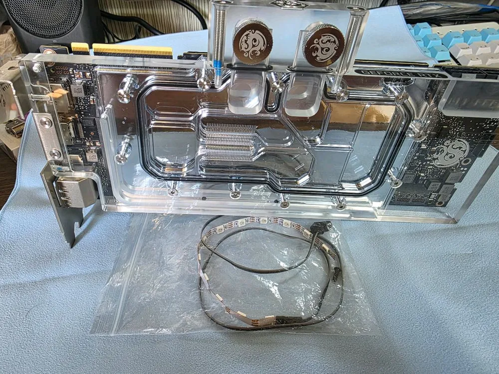 rtx 2080ti + 비츠파워워터블록 이미지