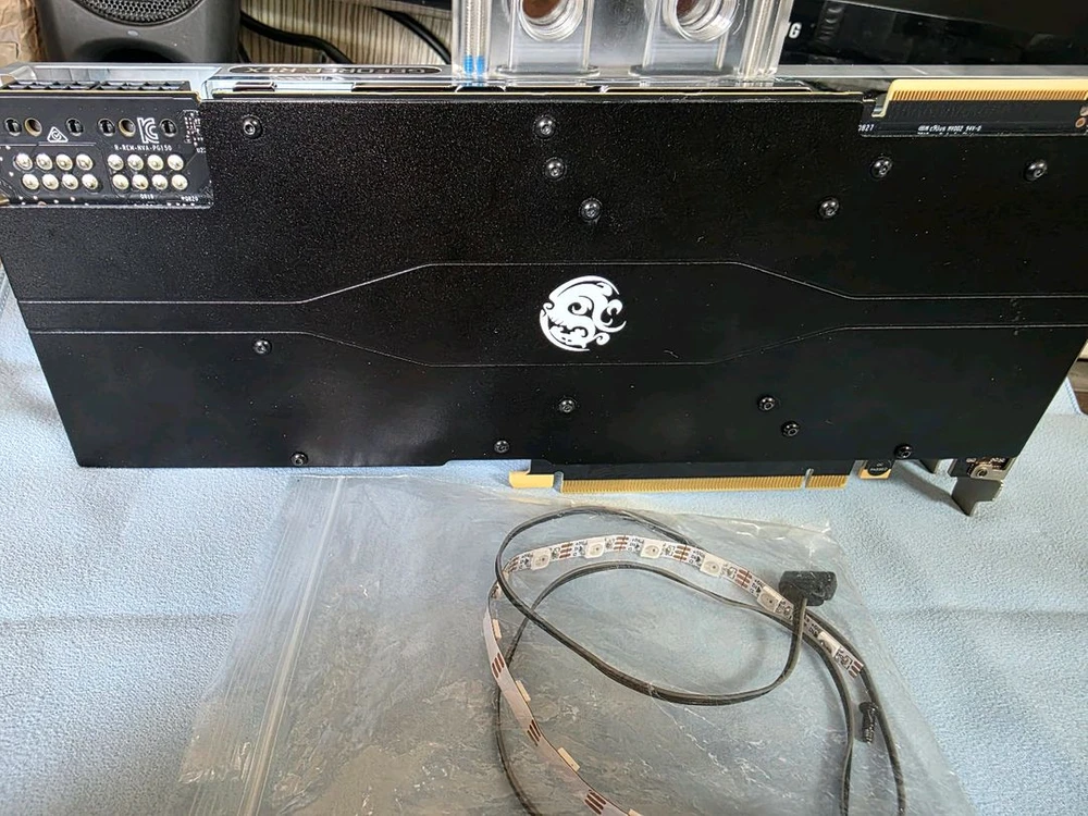 rtx 2080ti + 비츠파워워터블록 이미지