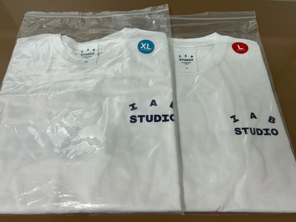 L XL 아이앱 스튜디오 반팔 티셔츠 화이트 네이비 미개봉 미시착 새상품 이미지
