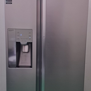 1595 삼성 785L 2도어 정수기양문형냉장고(메탈) 이미지