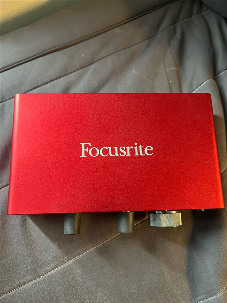 포커스라이트 스칼렛 솔로 3세대 이미지