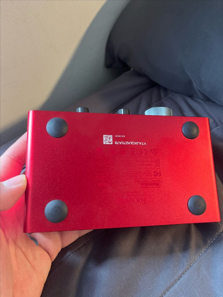 포커스라이트 스칼렛 솔로 3세대 이미지