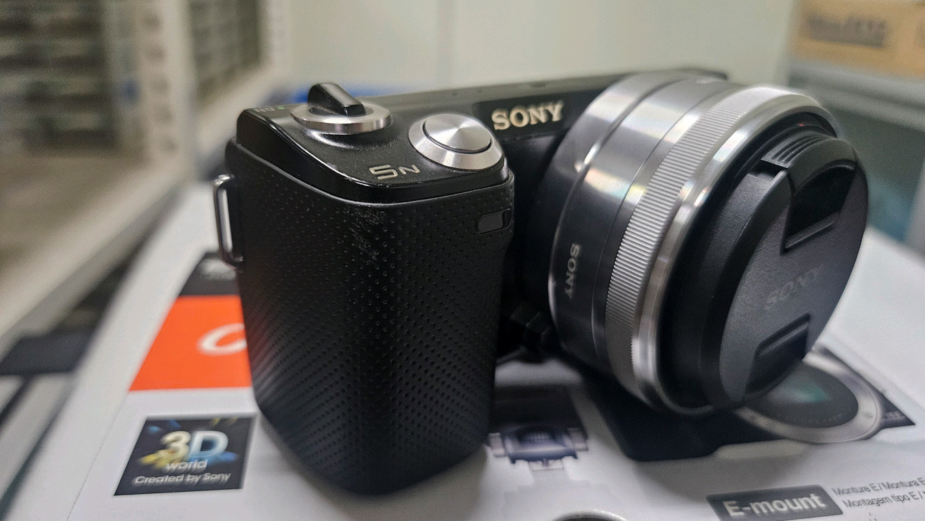 소니 미러리스카메라 NEX-5N외 렌즈판매 이미지