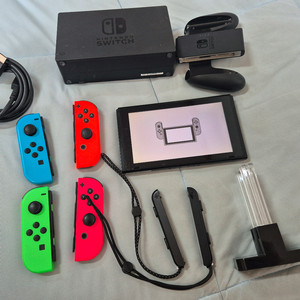 닌텐도 스위치 구형(2018) + 추가조이콘 이미지