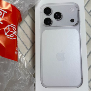 아이폰 17프로 256GB 실버 자급제 이미지