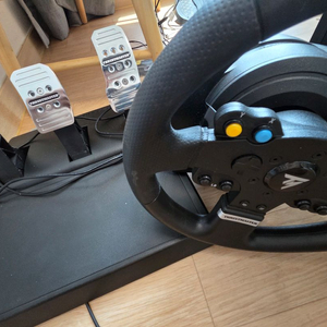 트러스트마스터 tmx휠 싸게 넘깁니다 이미지