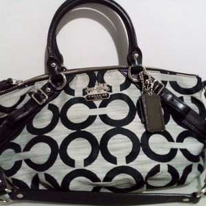 코치가방 빈티지 갸루 이미지