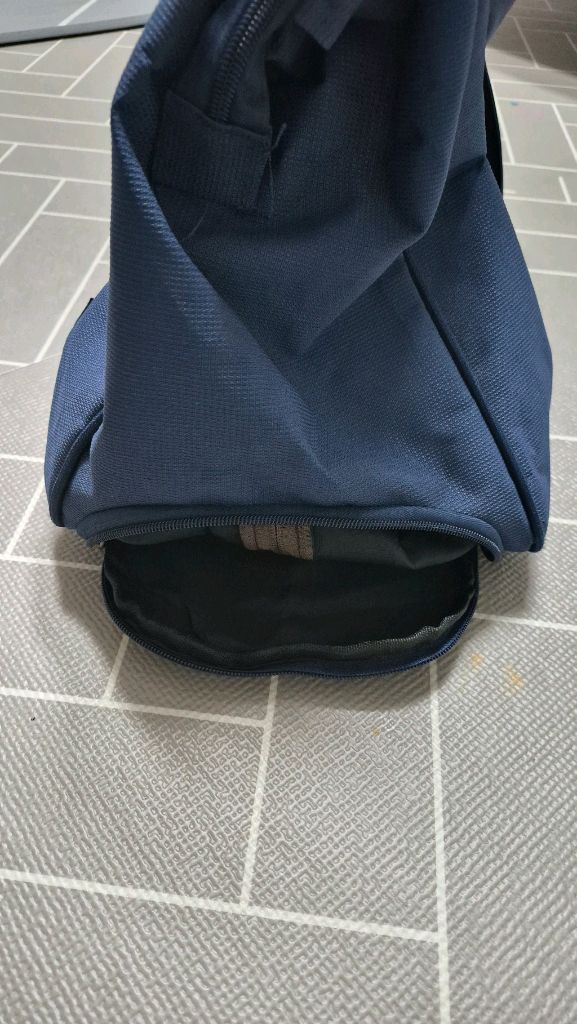 네이비 보스턴백 이미지