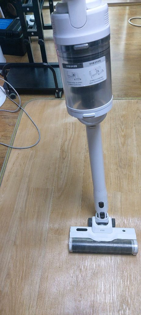 아이닉 I50 무선청소기 스테이션 포함 이미지